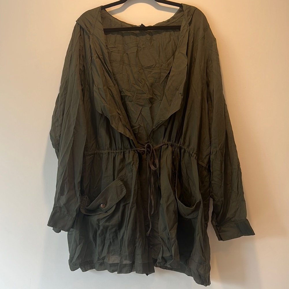 Torrid army green lightweight hooded cover up with drawstring tie front size 4x